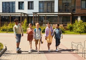 Read more about the article The Mental Health Benefits of Playing Basketball: A Research-Backed Guide